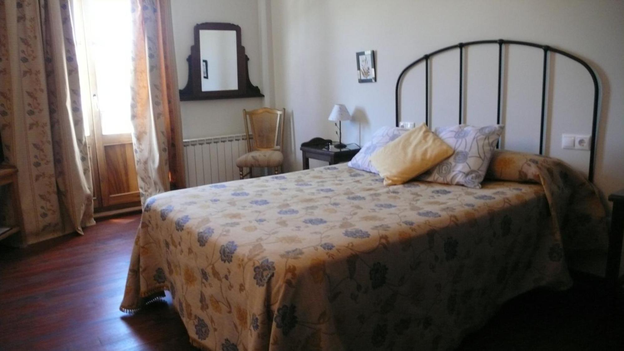 Hotel Rural La Peregrina Carucedo Ruang foto